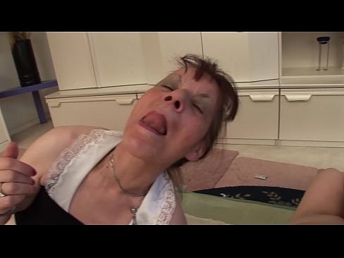 ❤️ Dvije bake i jedan djed imaju trojku ️❌ Porno kod nas ️❤